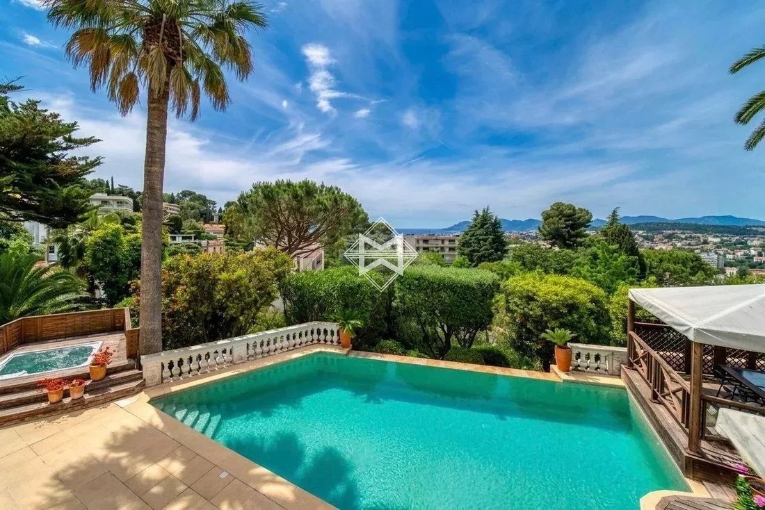 Villa in Collines, Le Cannet, France 3 - 18182619