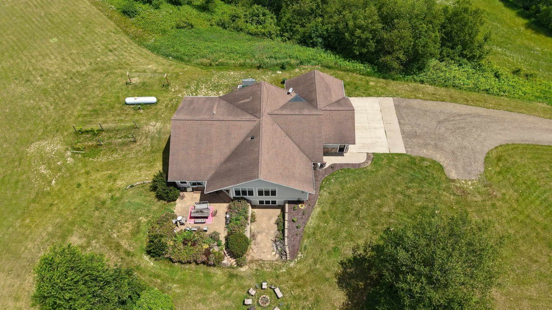 House in Wilton, Wisconsin, United States 4 - 18227101