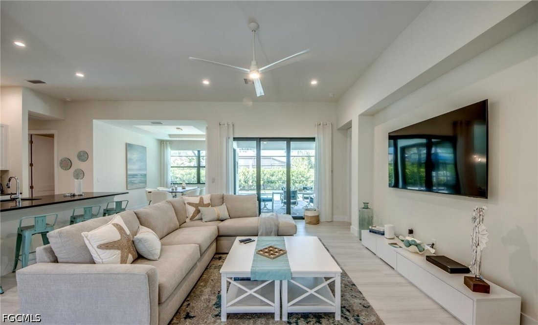 House in Cape Coral, Florida, United States 4 - 18235675