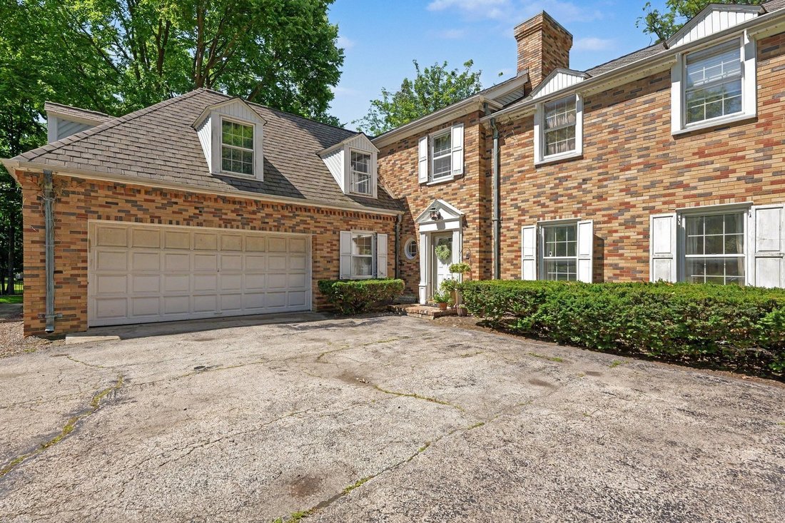 House in Joliet, Illinois, United States 3 - 18244488