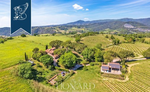 Villa in Montescudaio, Tuscany, Italy 1