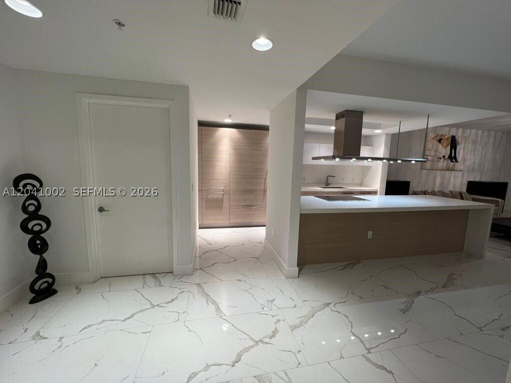 Condo in Golden Beach, Florida, United States 5 - 18241456