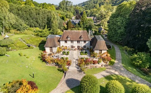House in Saint-Gatien-des-Bois, Normandy, France 1