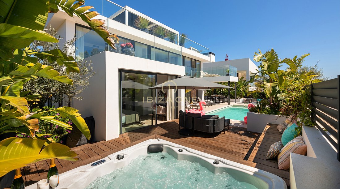 Villa in Santa Eularia des Riu, Balearic Islands, Spain 3 - 17531462