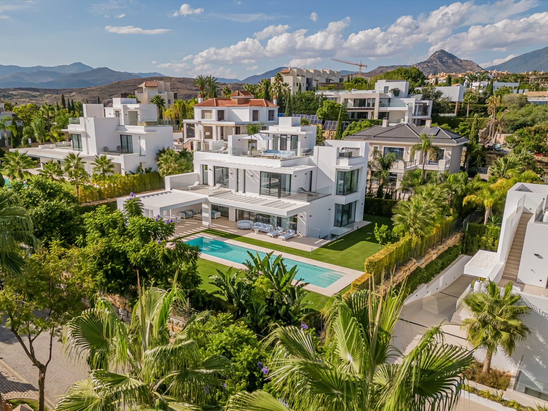 Villa in Benahavis, Andalusia, Spain 4 - 18236129