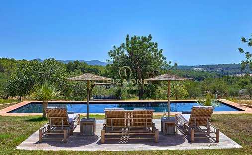 Villa à Santa Gertrudis de Fruitera, Santa Eulària des Riu, Îles Baléares 1