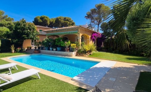 Villa in Le Dramont-Agay-Anthéor-Le Trayas, Saint-Raphaël, France 1