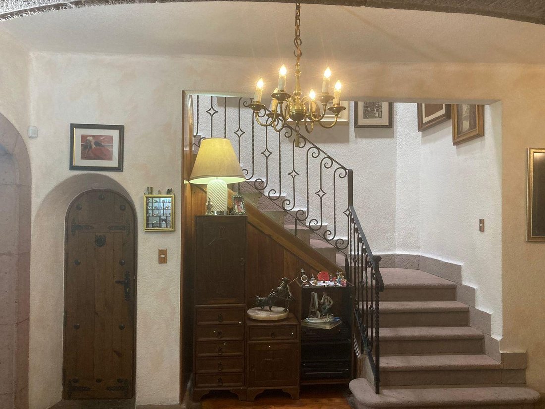 House in Mexico City, Mexico 2 - 18238737