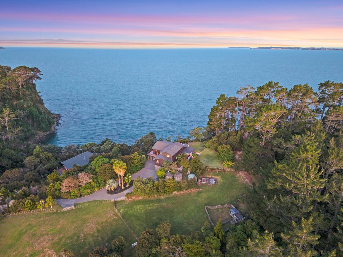 House in Waiwera, Auckland, New Zealand 5 - 17754050