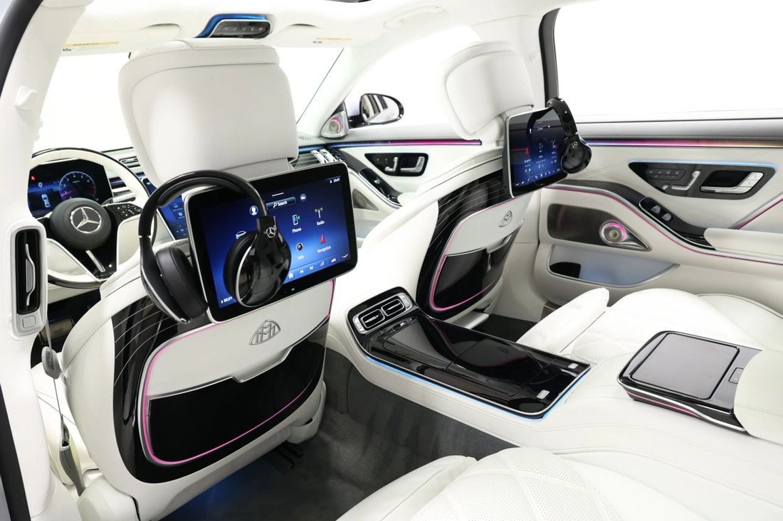 Sedan in Jacksonville, FL, United States 4 - 17911781