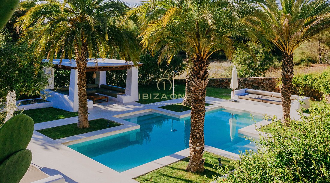 Finca in Santa Gertrudis de Fruitera, Santa Eularia des Riu, Balearic Islands 4 - 17530616