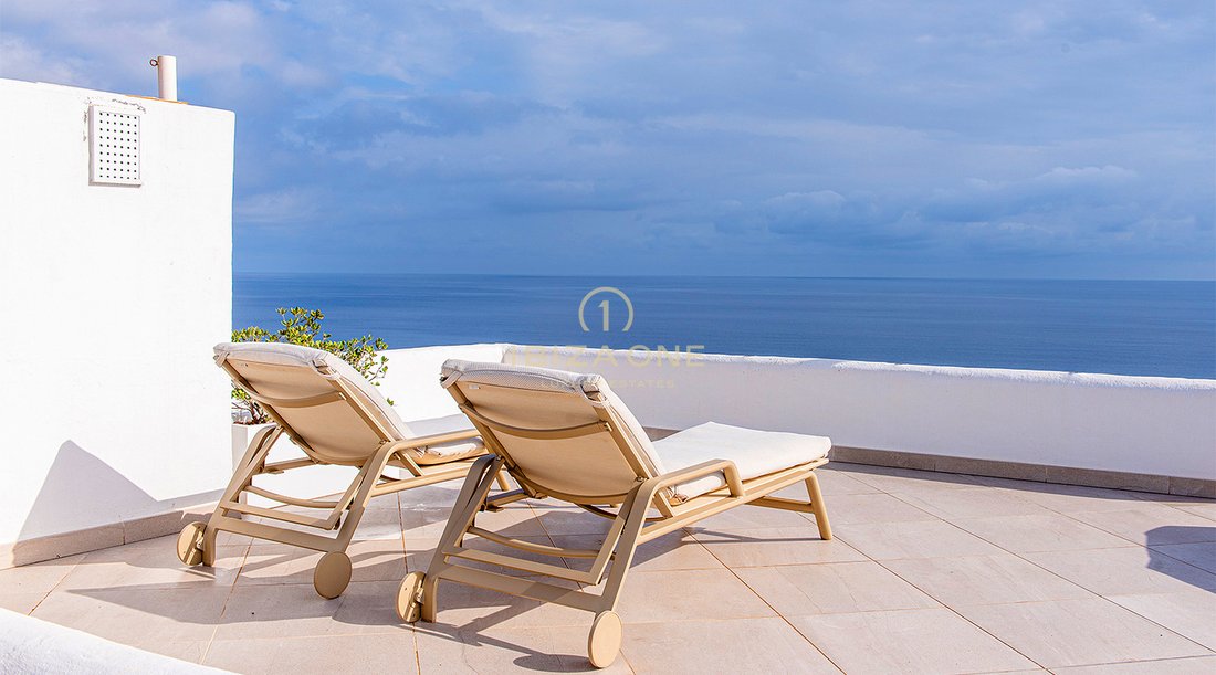 Apartment in Cala Llenya, Santa Eularia des Riu, Balearic Islands 3 - 17532503