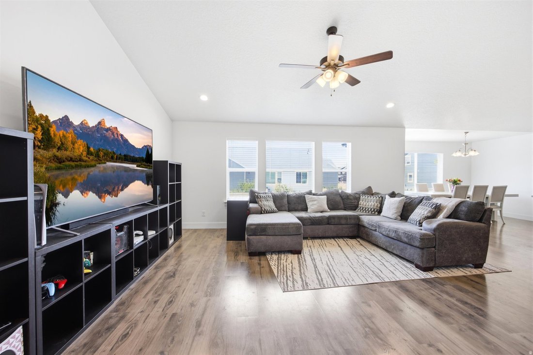 House in Eagle Mountain, Utah, United States 4 - 18242959