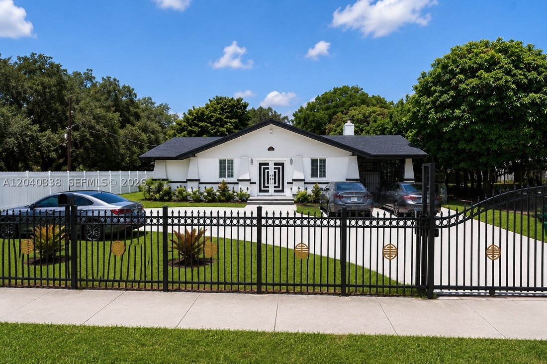 House in Miami, Florida, United States 2 - 18241481