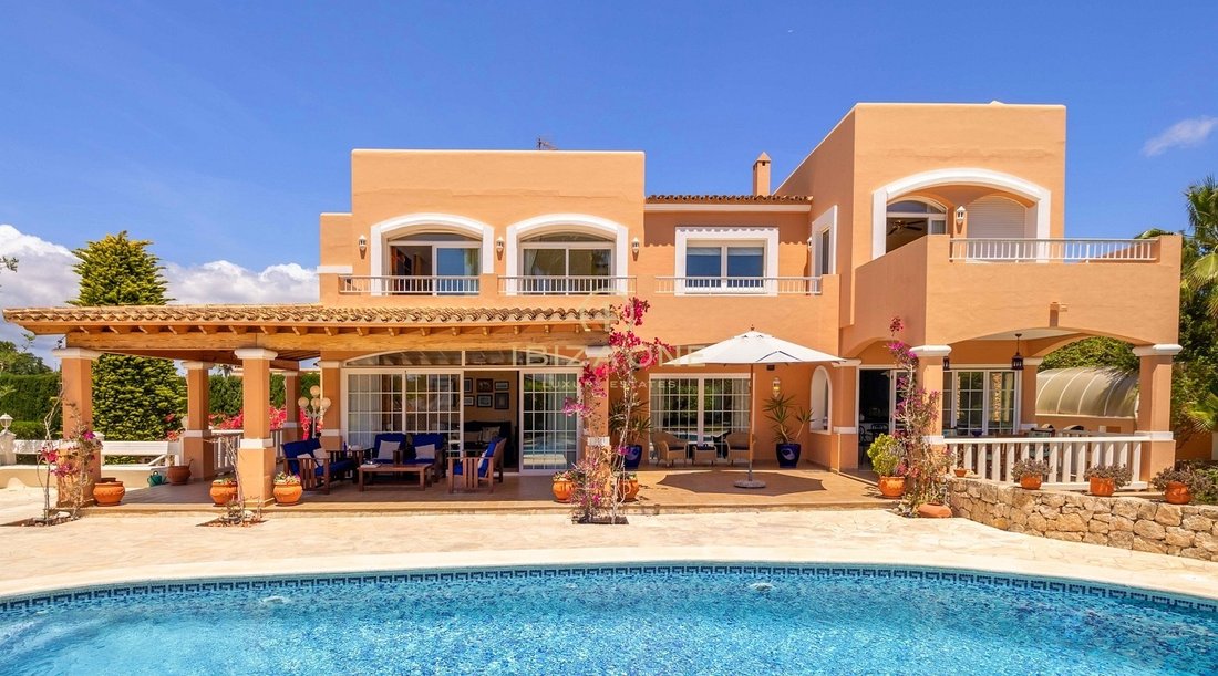 Finca in Santa Eularia des Riu, Balearic Islands, Spain 1 - 17530809