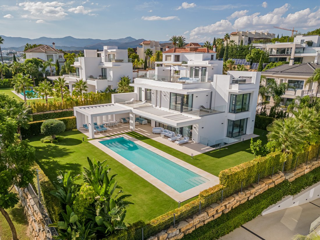 Villa in Benahavis, Andalusia, Spain 3 - 18236129