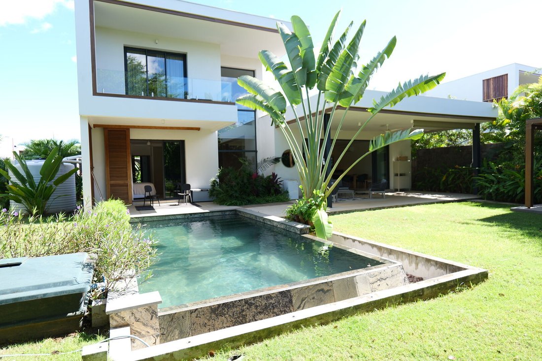 Villa in Tamarin, Rivière Noire District, Mauritius 1 - 18237437