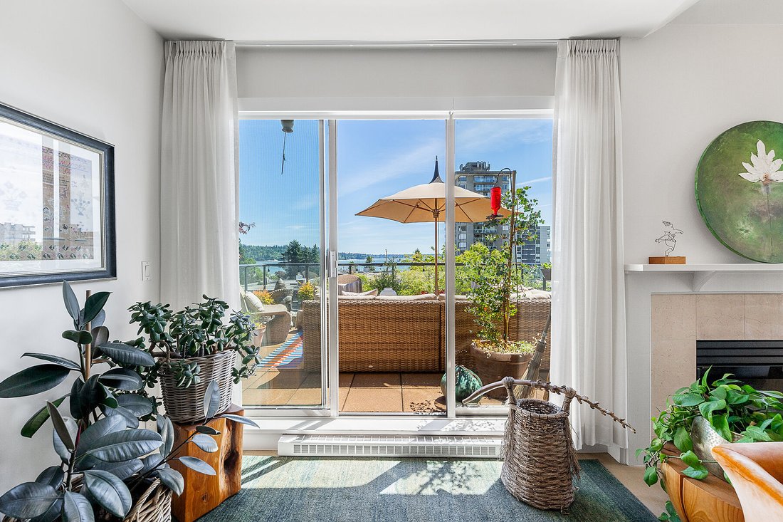 Condo in West Vancouver, British Columbia, Canada 2 - 18238772
