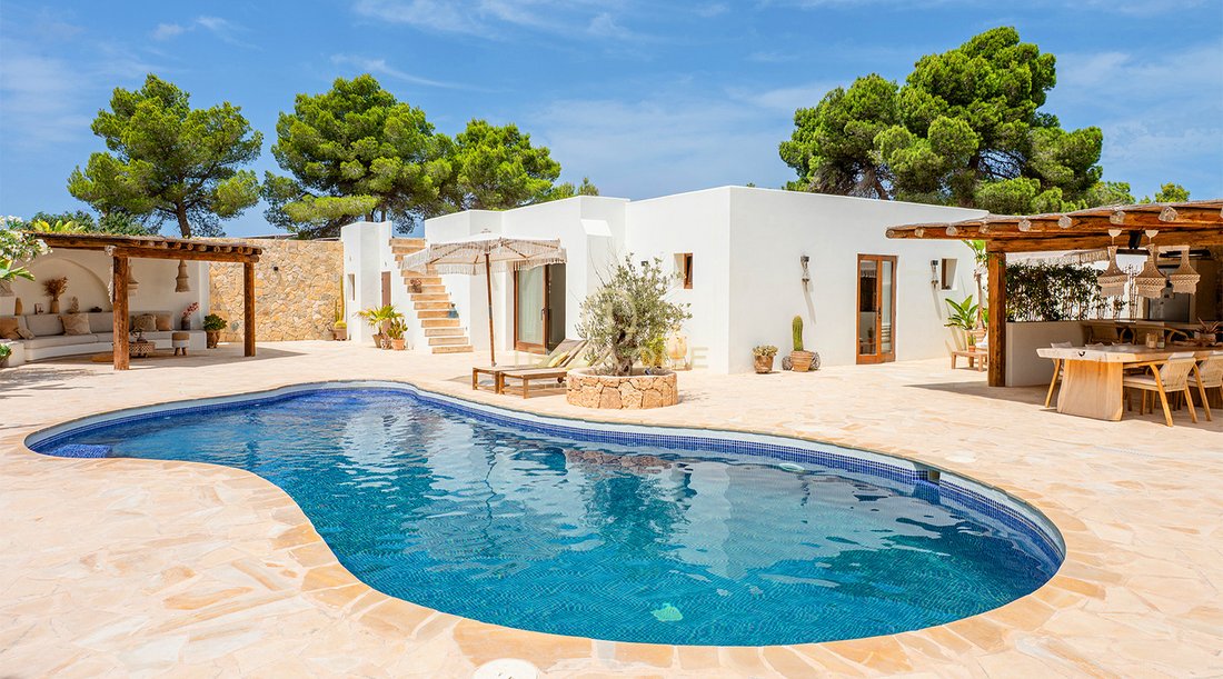 Villa in Sant Agusti des Vedra, Sant Josep de sa Talaia, Balearic Islands 1 - 17532458