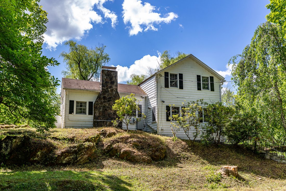 House in Salisbury, Connecticut, United States 2 - 18239694