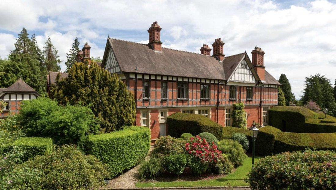 Country House in Cheshire East, England 4 - 17413958