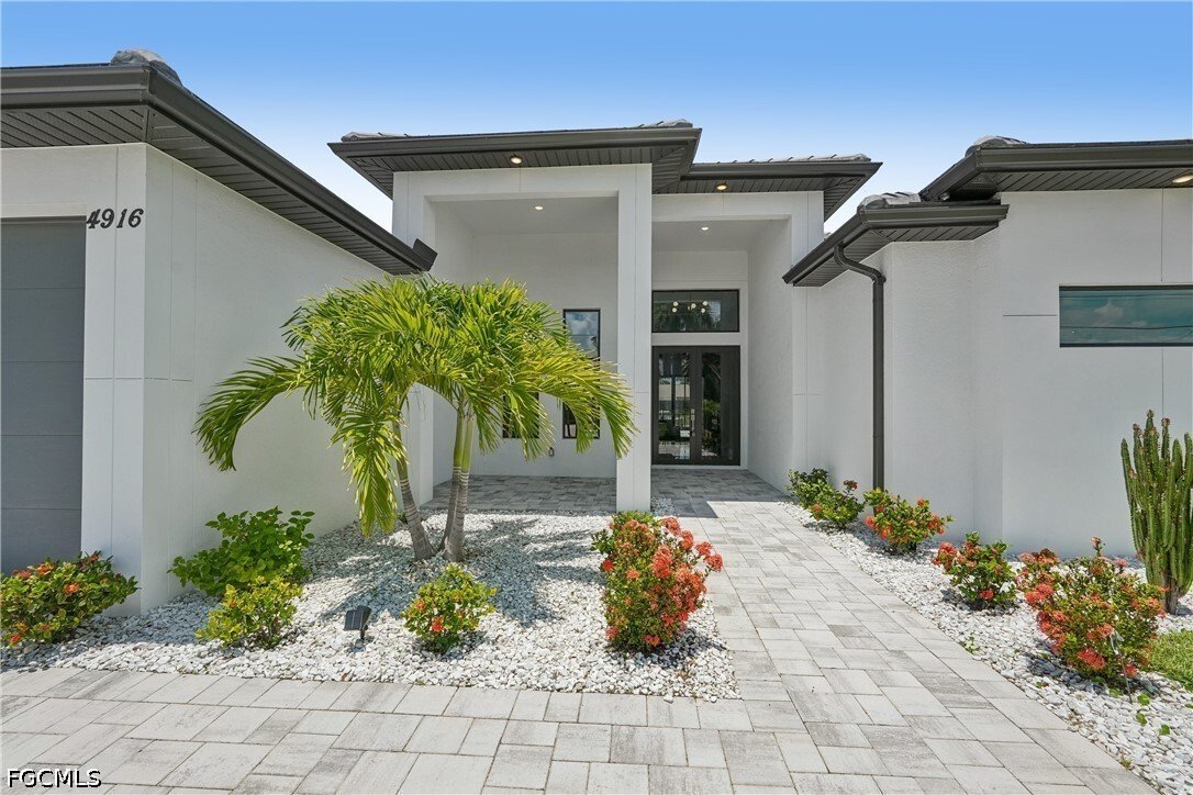 House in Cape Coral, Florida, United States 4 - 18244572
