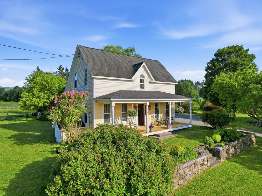 House in Lyndon, Vermont, United States 1 - 18239754