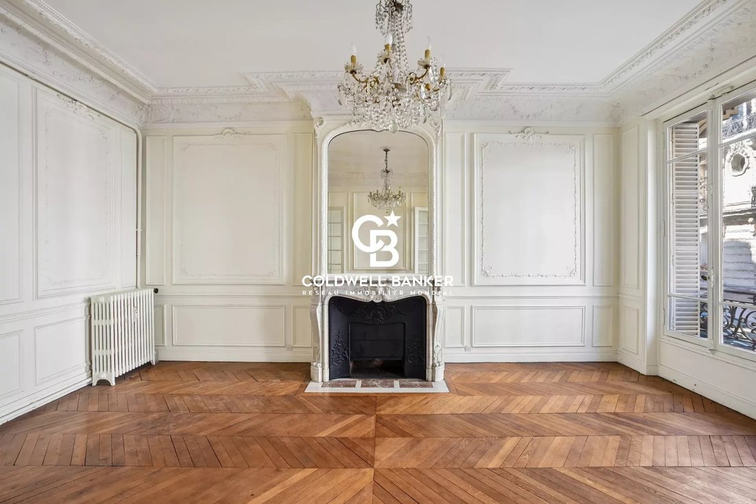 Apartment in Hoche-Friedland, Paris 8e Arrondissement, Paris 1 - 17147224