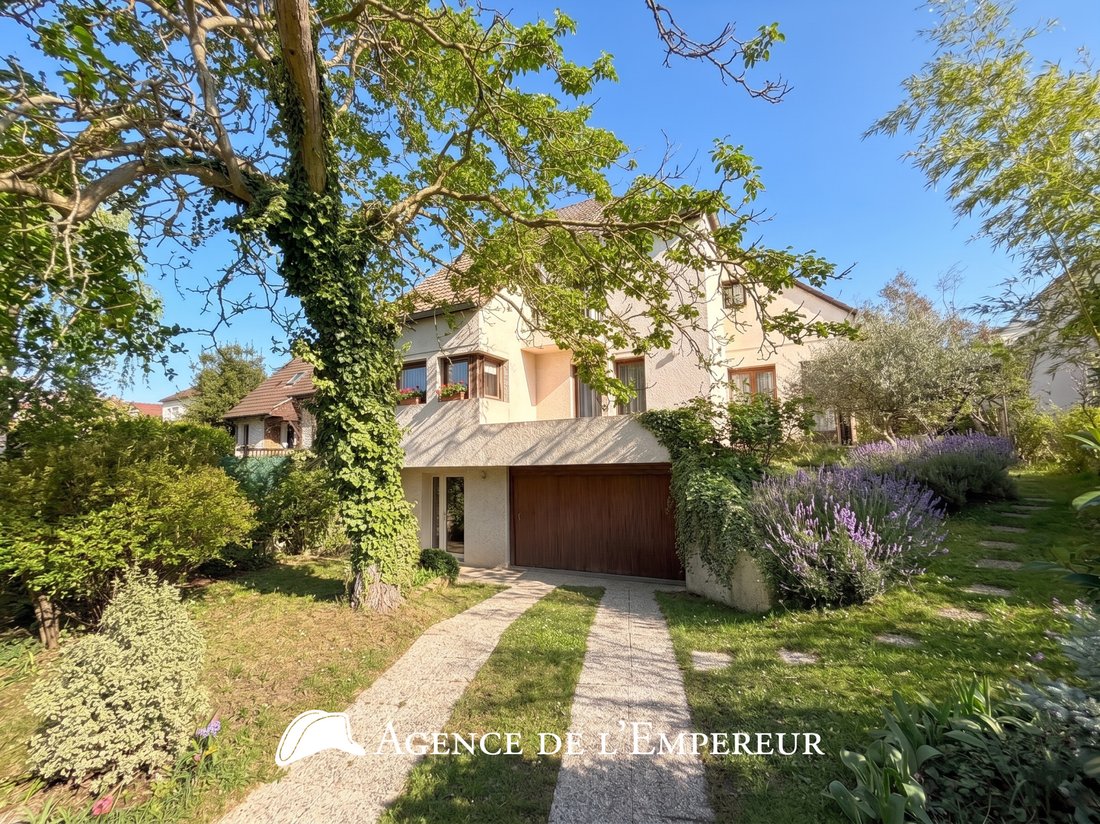 House in Centre Ville, Rueil-Malmaison, France 3 - 18033899
