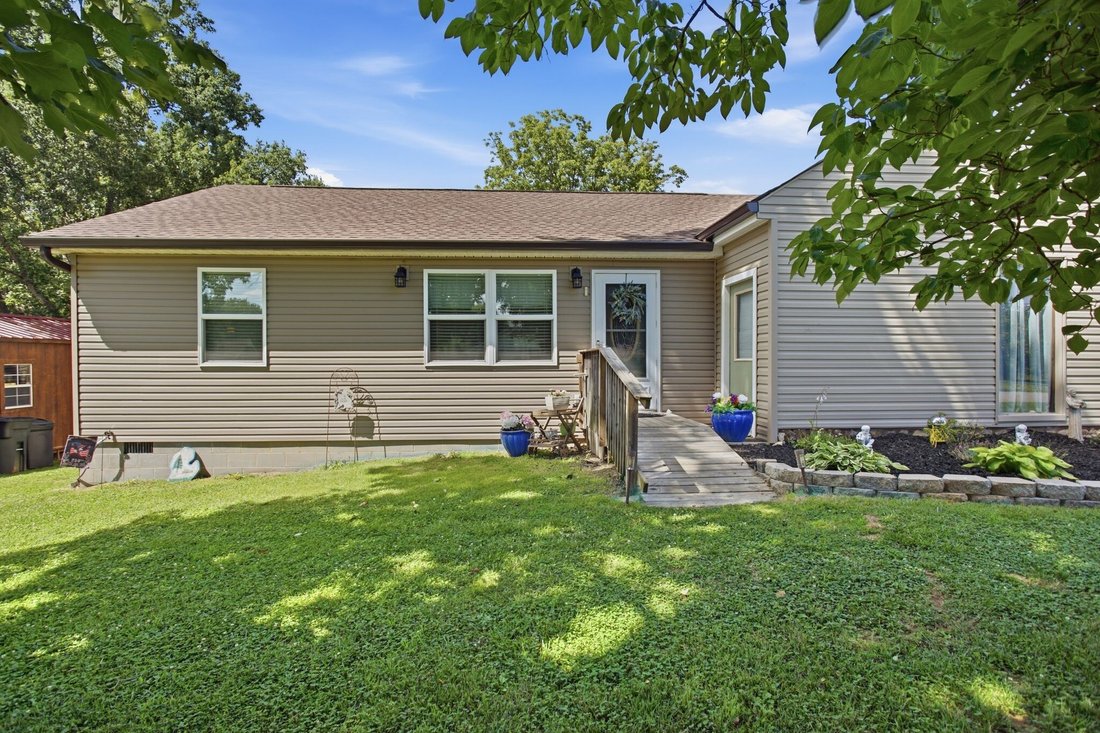 House in Columbia, Tennessee, United States 4 - 18243623