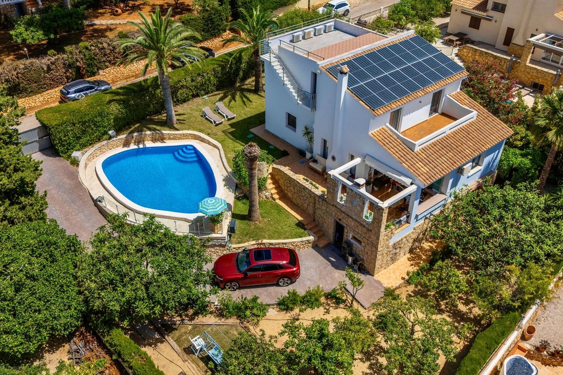 Villa in Calp / Calpe, Valencian Community, Spain 1 - 18237187