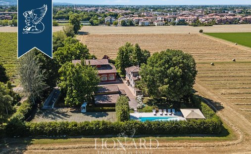 Villa in Formigine, Emilia-Romagna, Italien 1