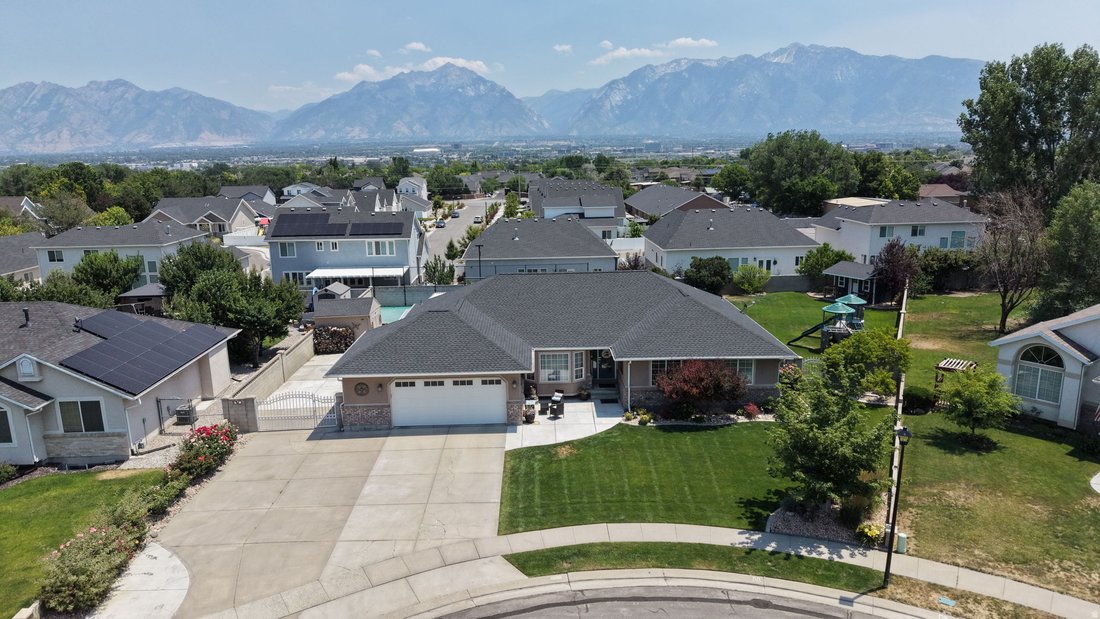 House in South Jordan, Utah, United States 4 - 18243032