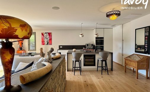 Villa in La Cadiere-d'Azur, Provence-Alpes-Côte d'Azur, France 1