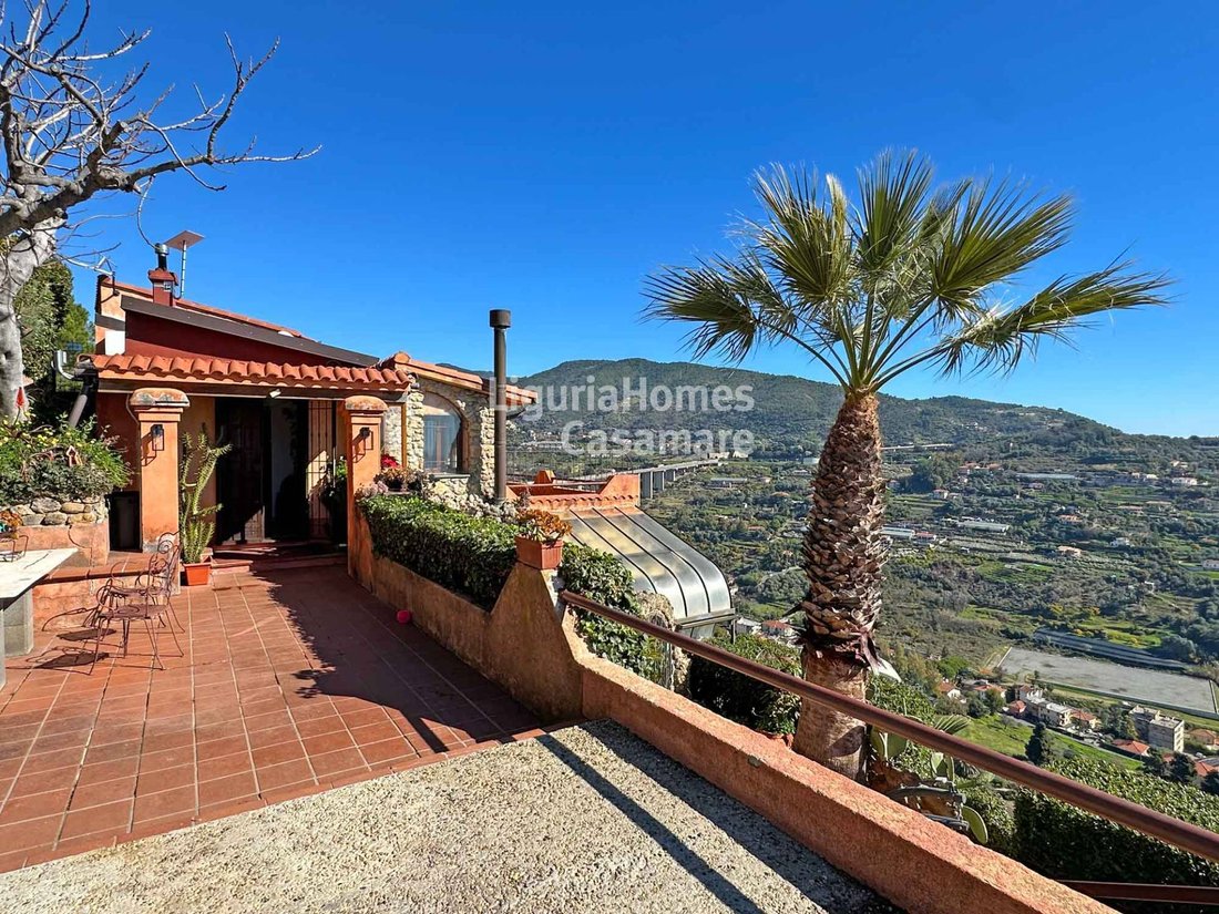 Villa in Bordighera, Liguria, Italy 4 - 11680087