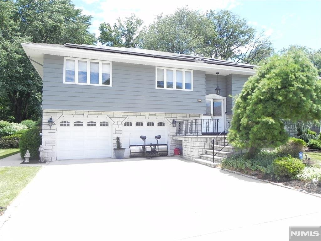 House in Little Ferry, New Jersey, United States 1 - 18239262