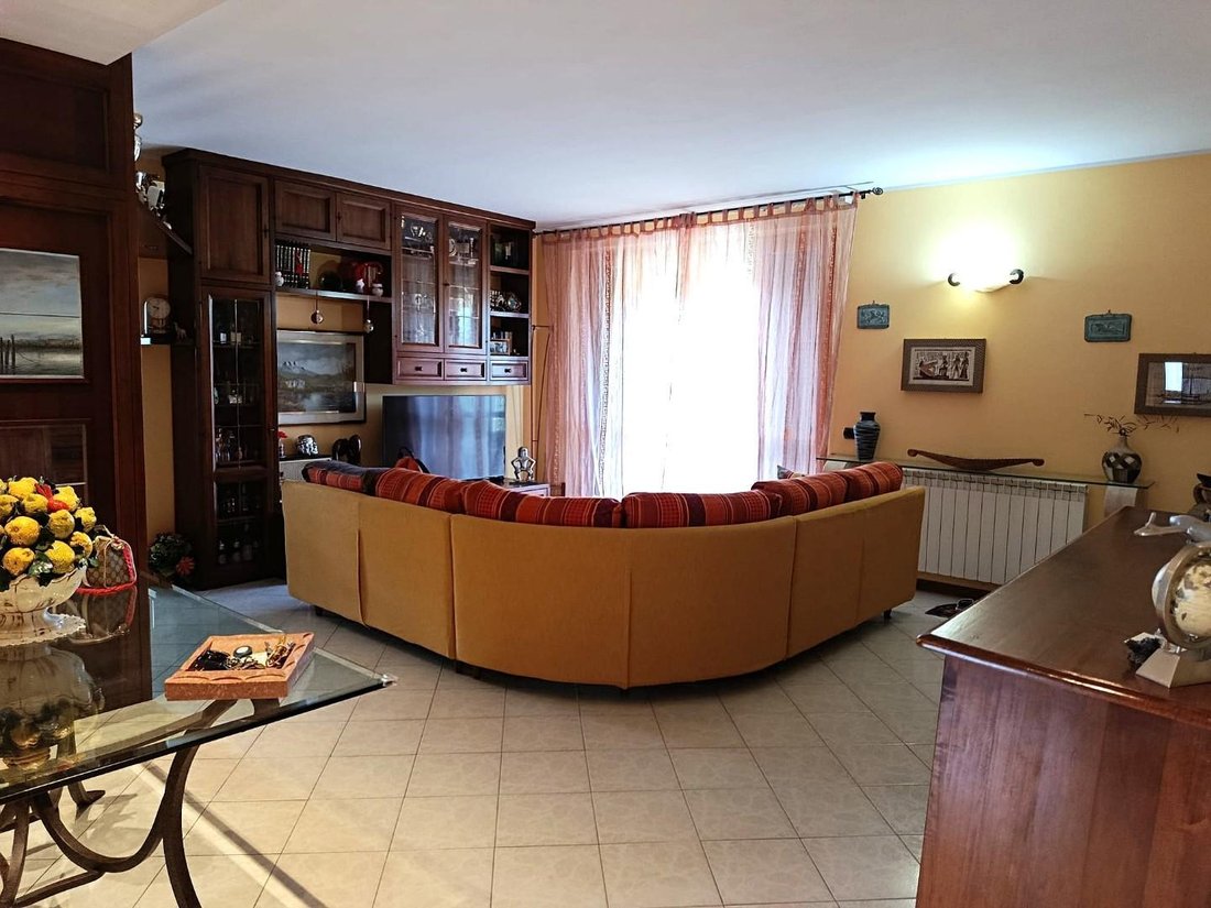 Apartment in Spicchio-Sovigliana, Vinci, Tuscany 2 - 18236136