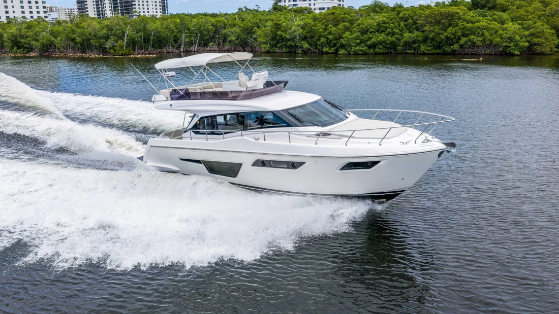 Motor Yacht in United States 1 - 18239320