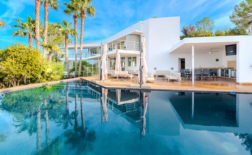 Finca in Santa Gertrudis de Fruitera, Santa Eularia des Riu, Balearic Islands 1