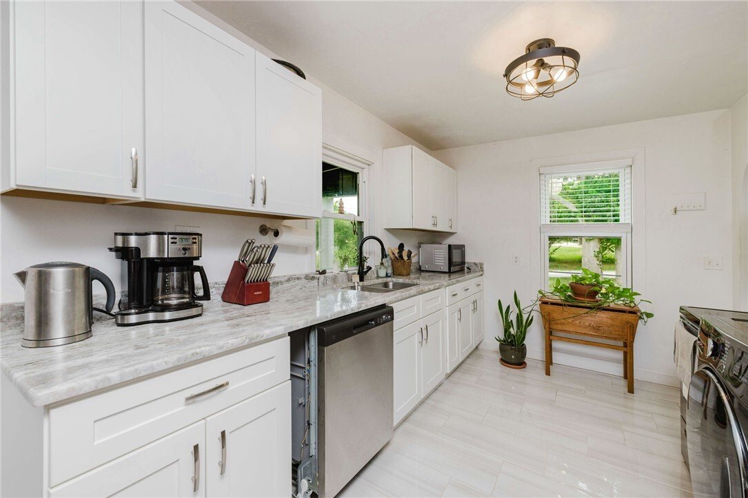 House in Tiverton, Rhode Island, United States 5 - 18244762
