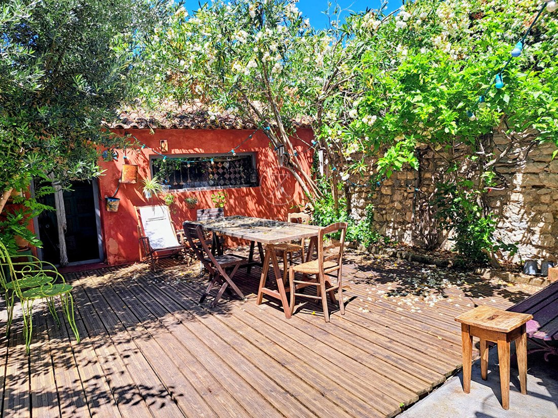 Villa in Saint-Rémy-de-Provence, Provence-Alpes-Côte d'Azur, France 2 - 17995141