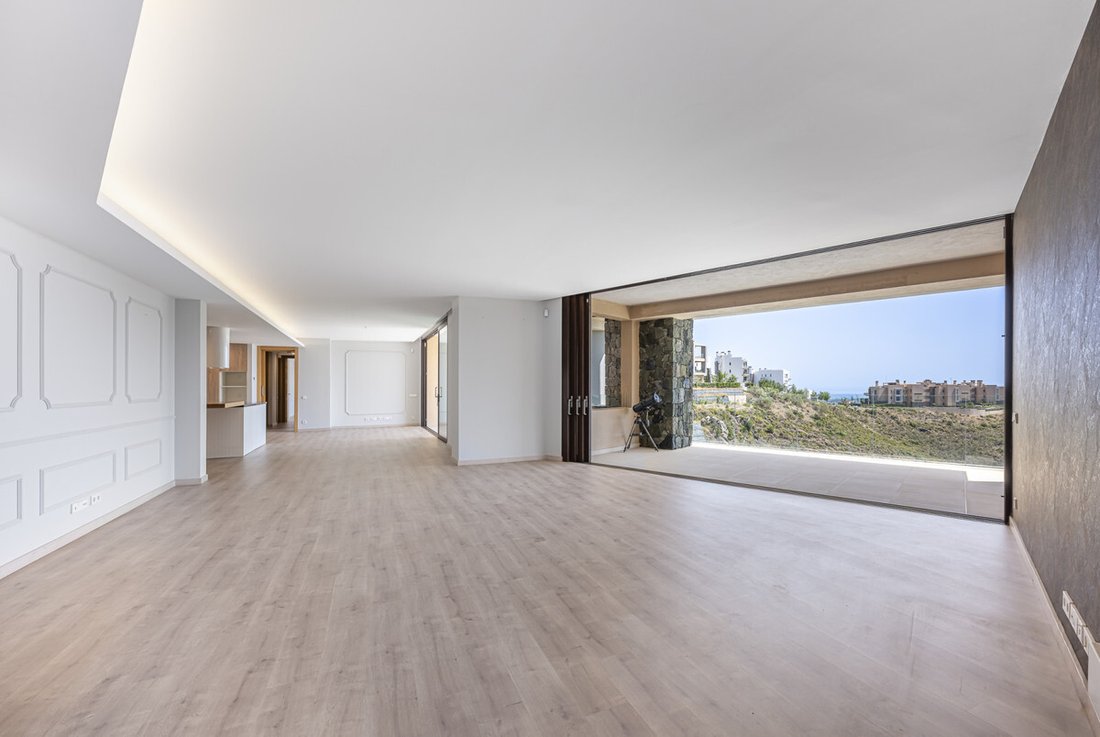 Apartment in Benahavis, Andalusia, Spain 1 - 18238455