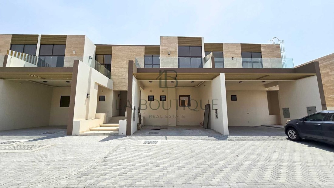 Villa in Wadi Al Safa 3, Wadi Al Safa, Dubai 2 - 18237381