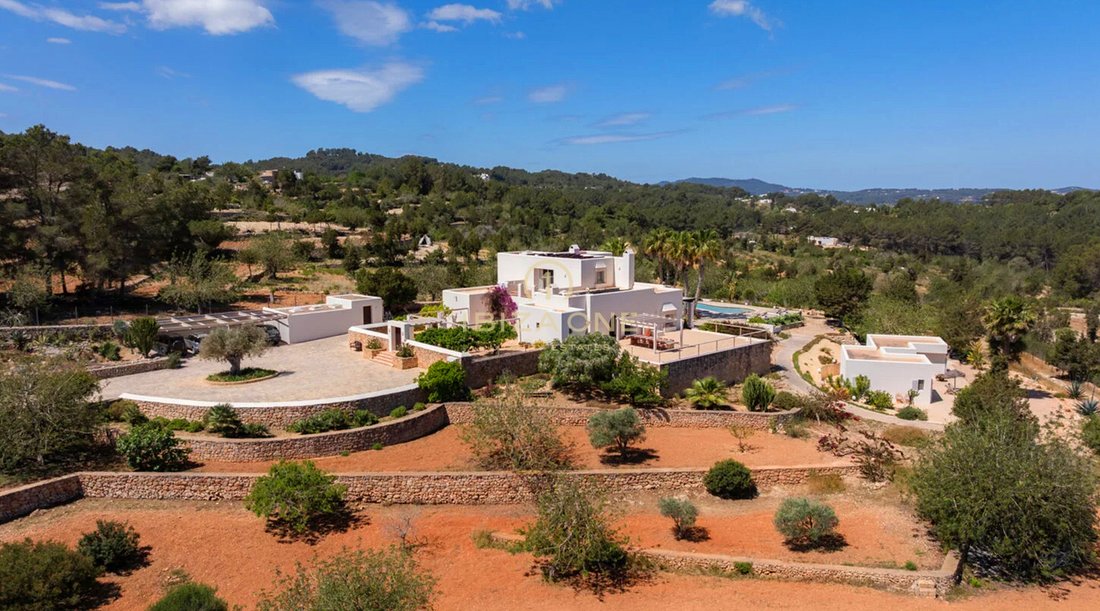 Finca in Santa Eularia des Riu, Balearic Islands, Spain 2 - 17530582
