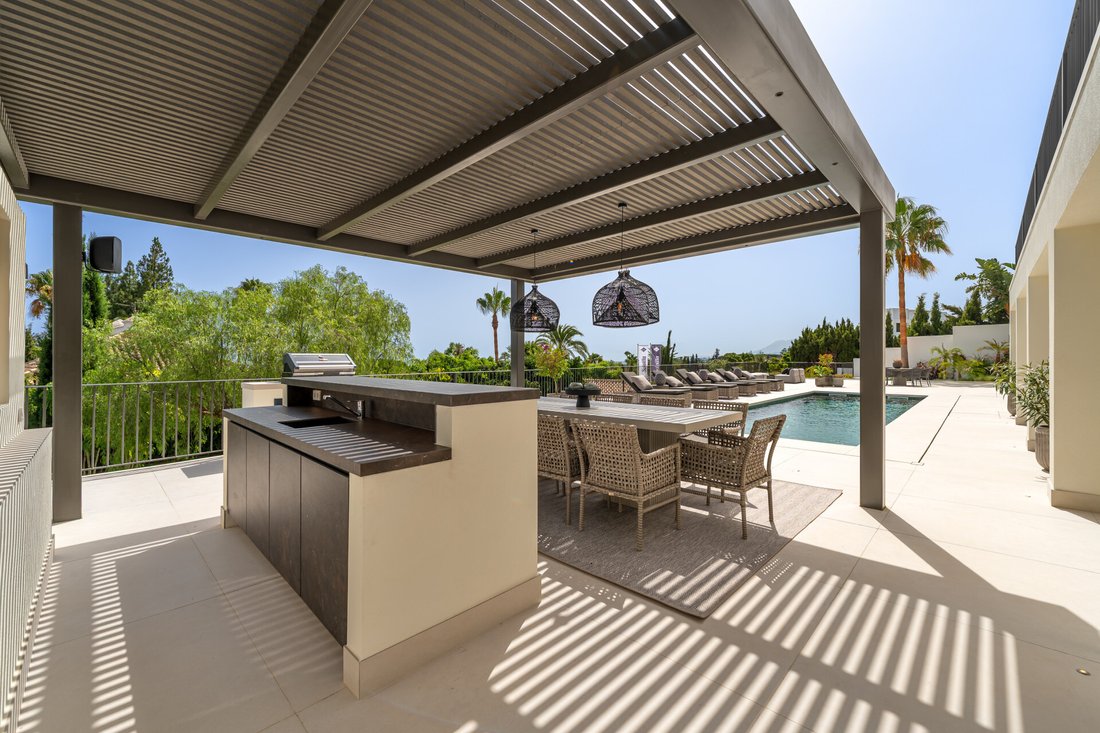 Villa in Golden Mile, Andalusia, Spain 5 - 18237447