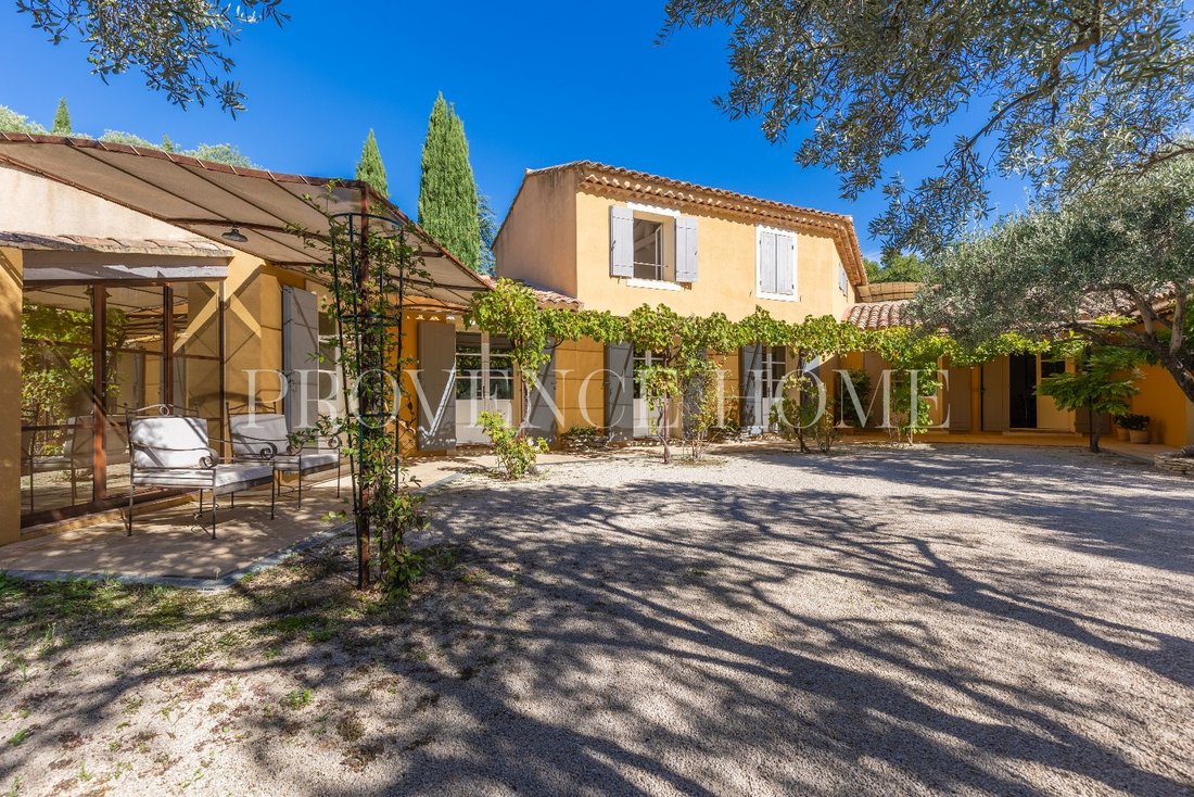 Estate in Roussillon, Provence-Alpes-Côte d'Azur, France 1 - 18130815