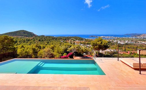 Villa in Jesus, Santa Eularia des Riu, Balearic Islands 1