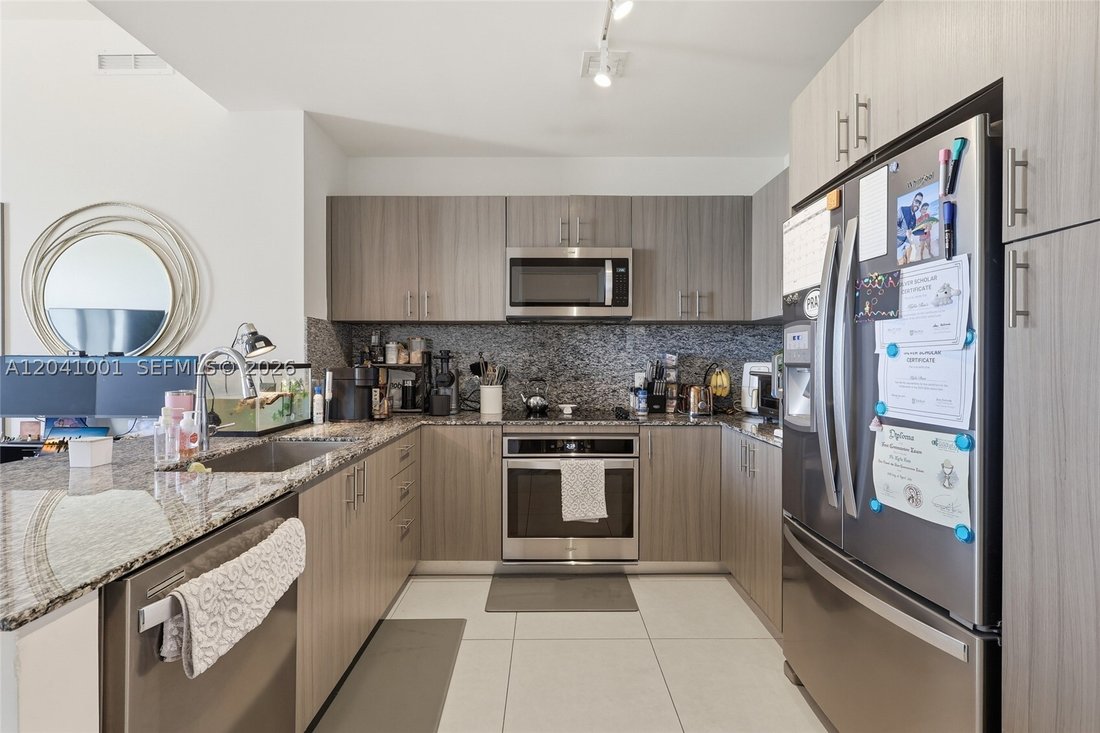 Condo in Miami Springs, Florida, United States 2 - 18241496