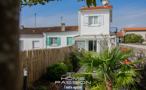 House in Le Fief-La Garenne, Royan, France 1