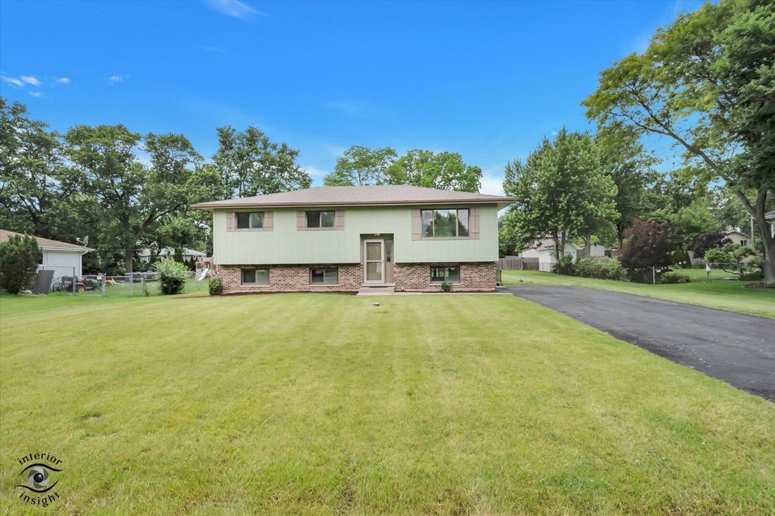 House in Glen Ellyn, Illinois, United States 1 - 18244474